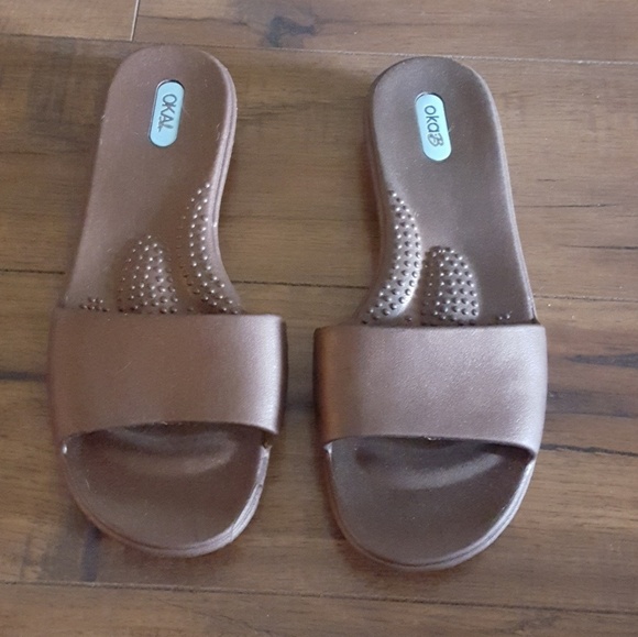 OKA b. Okabashi - Bronze Grace Slip On Sandals - Picture 2 of 4